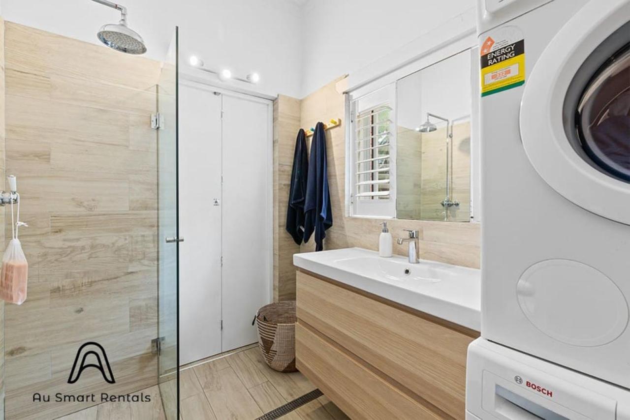 2 Bedroom Tropical Escape Apartment